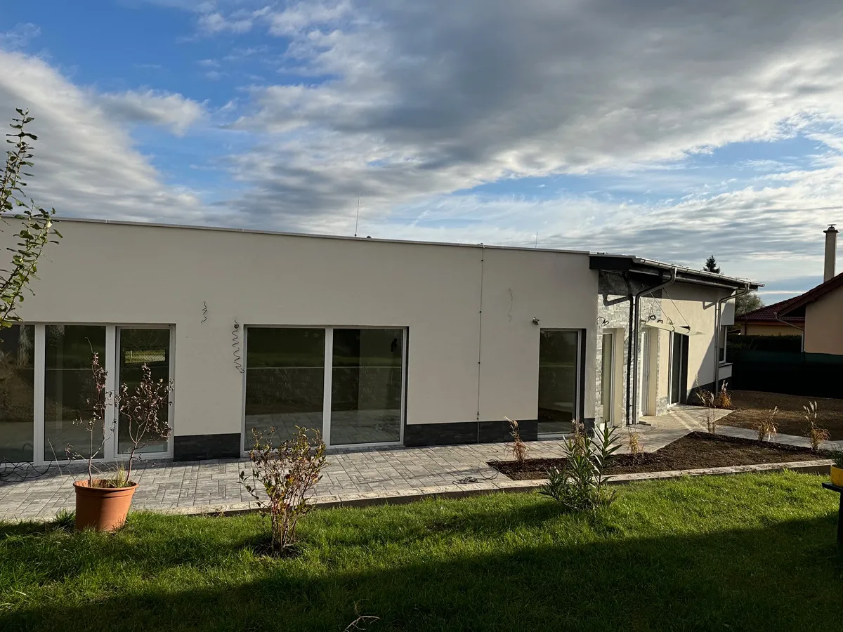Prodej vily 152 m², pozemek 736 m²